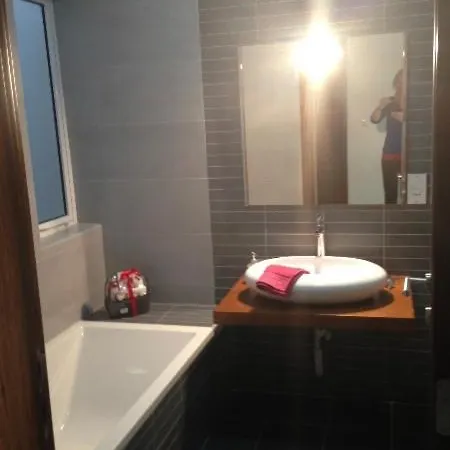 Zentrales Ruhiges Mit Meerblick Διαμέρισμα