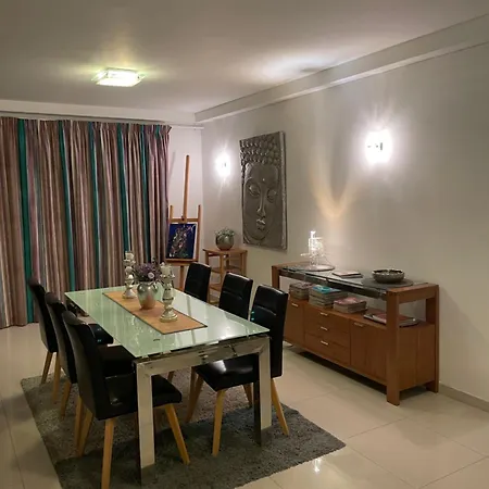 Zentrales Ruhiges Mit Meerblick Apartman