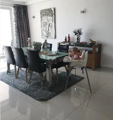 Zentrales Ruhiges Mit Meerblick Sliema